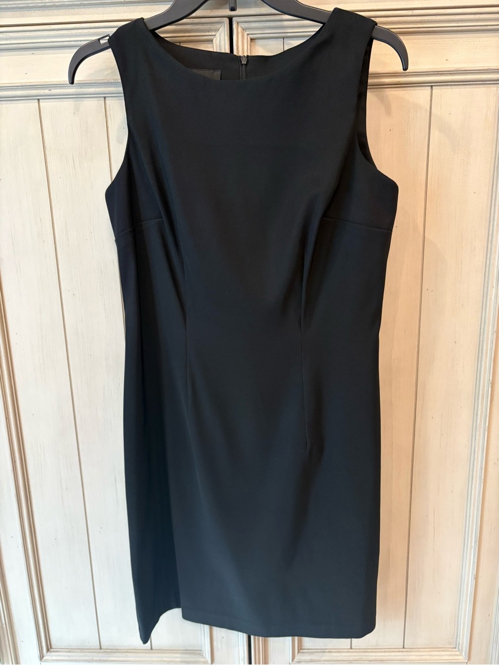 Alyx Black Sleeveless Midi Sheath Dress